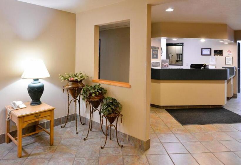 هتل Baymont By Wyndham Sioux Falls North,i 29,russell St, Airport