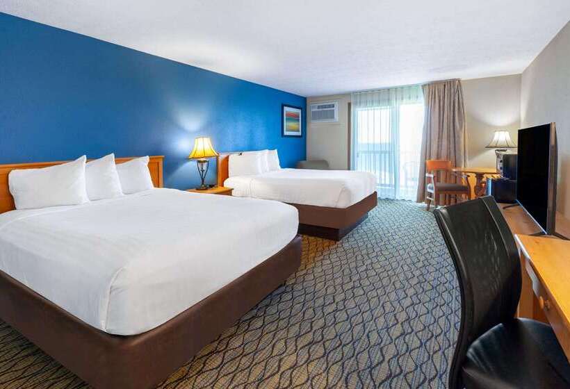 فندق Baymont By Wyndham St. Ignace Lakefront