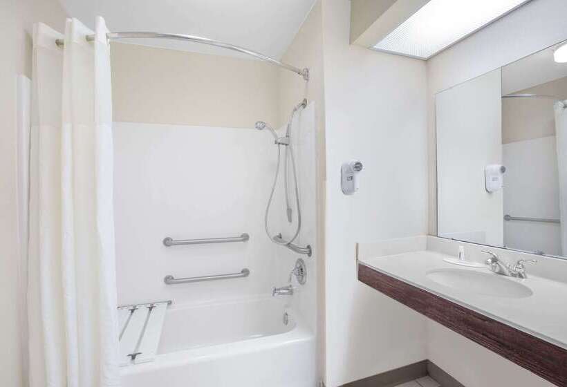 هتل Baymont By Wyndham Tuscaloosa