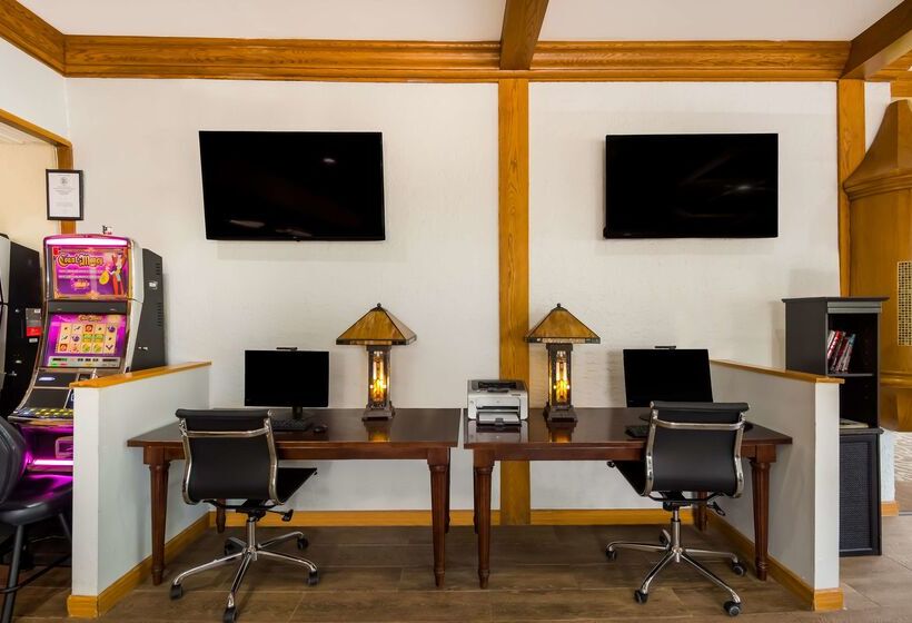 酒店 Best Western Prairie Inn & Conference Center