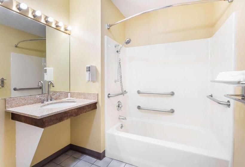فندق Days Inn By Wyndham Simpsonville