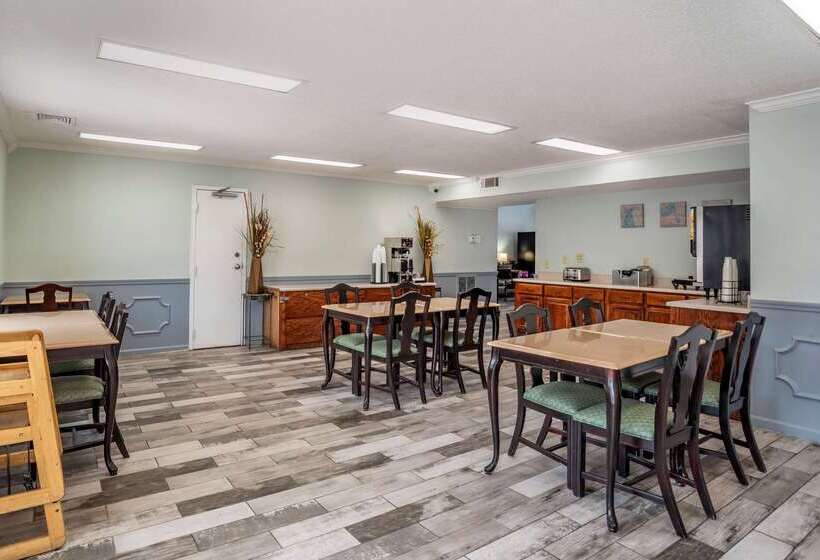 هتل Econo Lodge