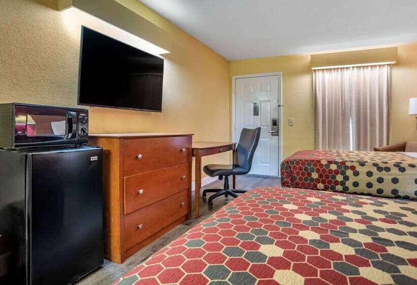 هتل Econo Lodge
