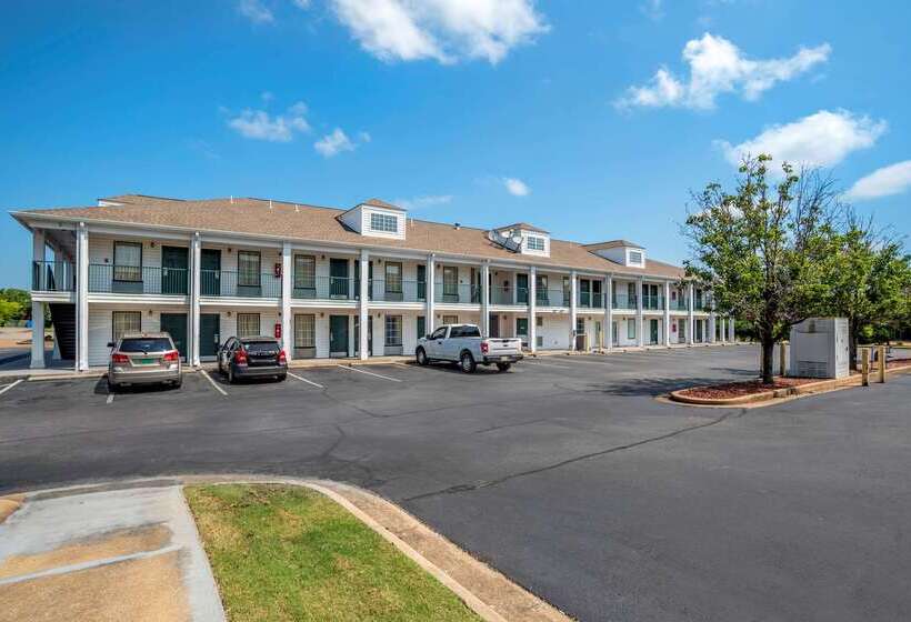 ホテル Econo Lodge Tupelo