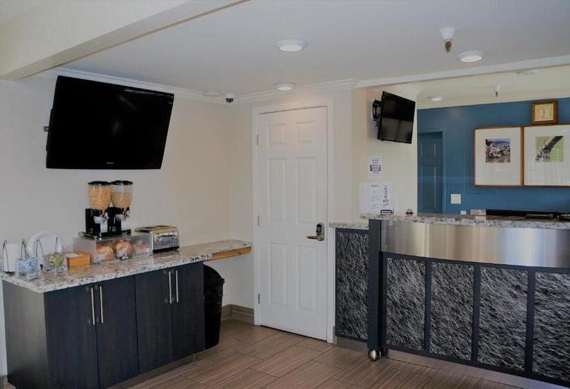 هتل Executive Inn