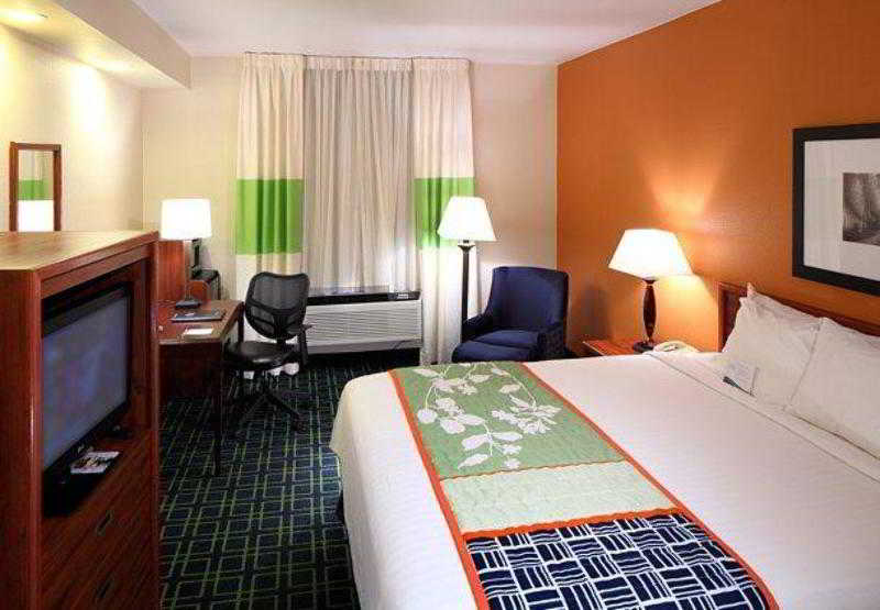 هتل Fairfield Inn & Suites By Marriott San Francisco San Carlos