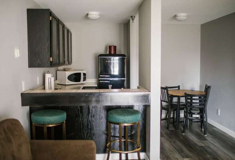هتل Friday Harbor Suites