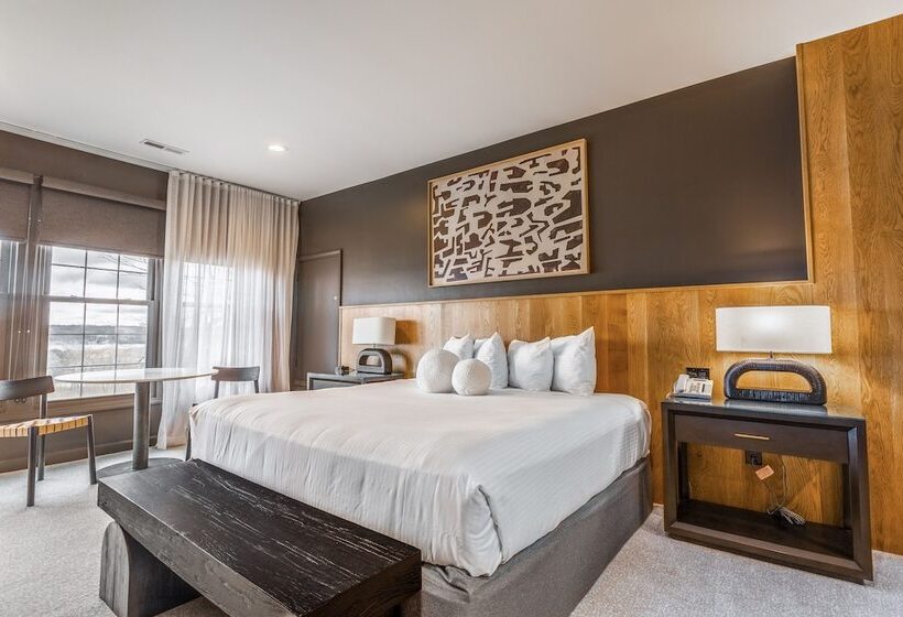 هتل Cottages & Suites Geneva National