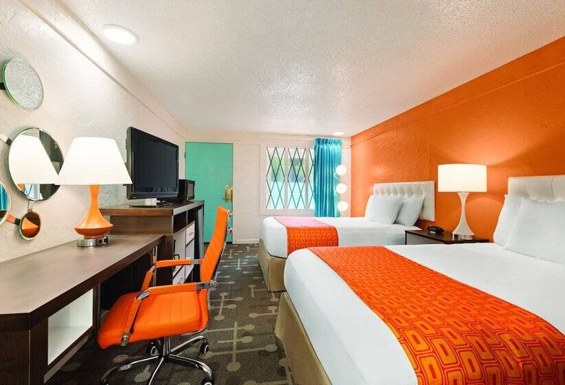 هتل Dover Inn And Suites