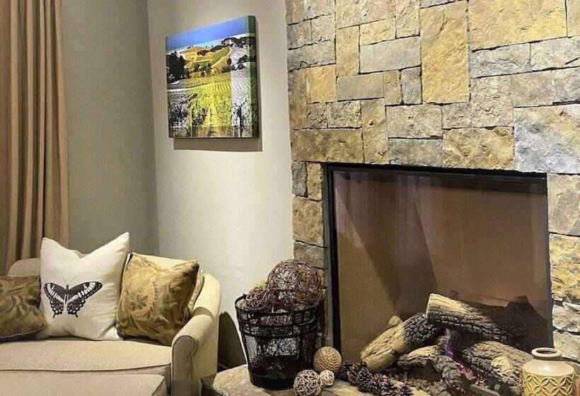 هتل Inn On Randolph