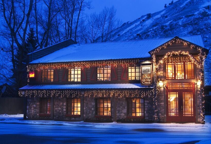 هتل Inn On The Creek