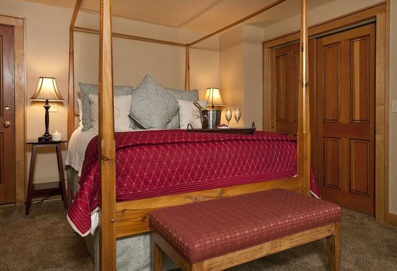 هتل Inn On The Creek