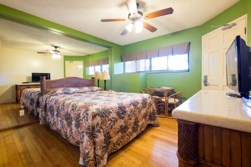 هتل Kahana Falls Resort