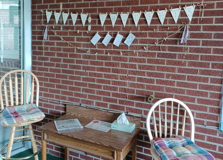 酒店 Knob Hill Motor Lodge