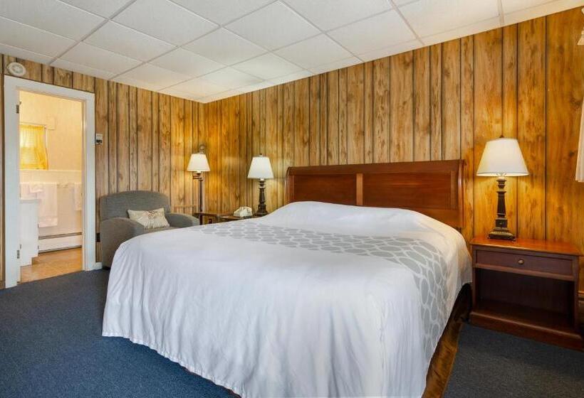 Отель Knob Hill Motor Lodge