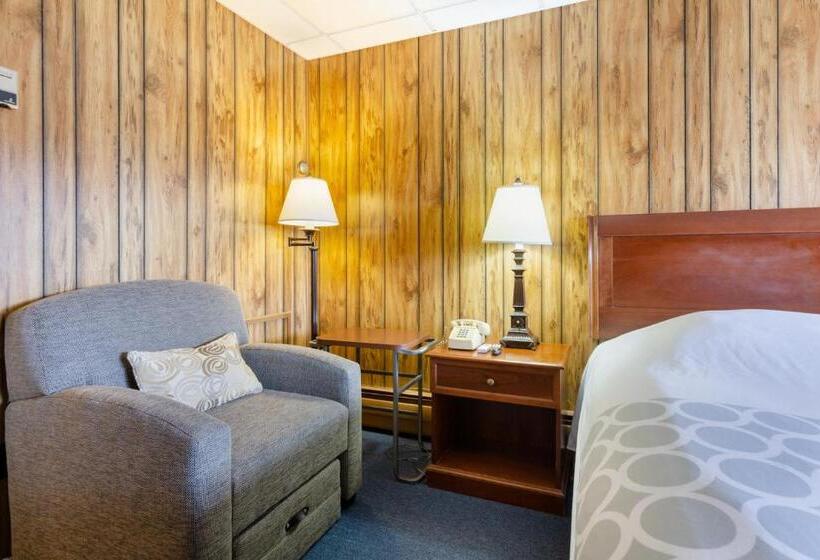 酒店 Knob Hill Motor Lodge