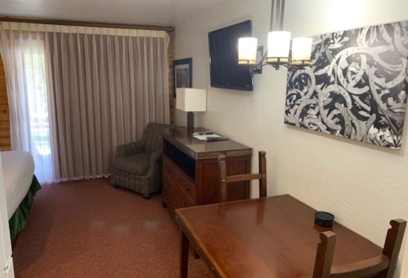 هتل Kohl S Ranch Lodge