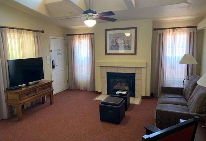 هتل Kohl S Ranch Lodge
