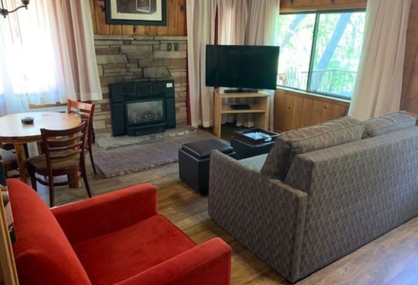 هتل Kohl S Ranch Lodge