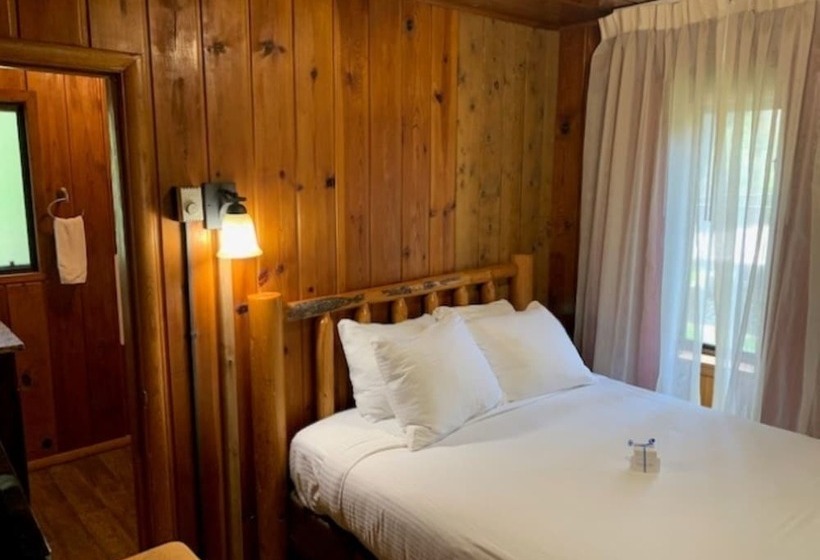 هتل Kohl S Ranch Lodge