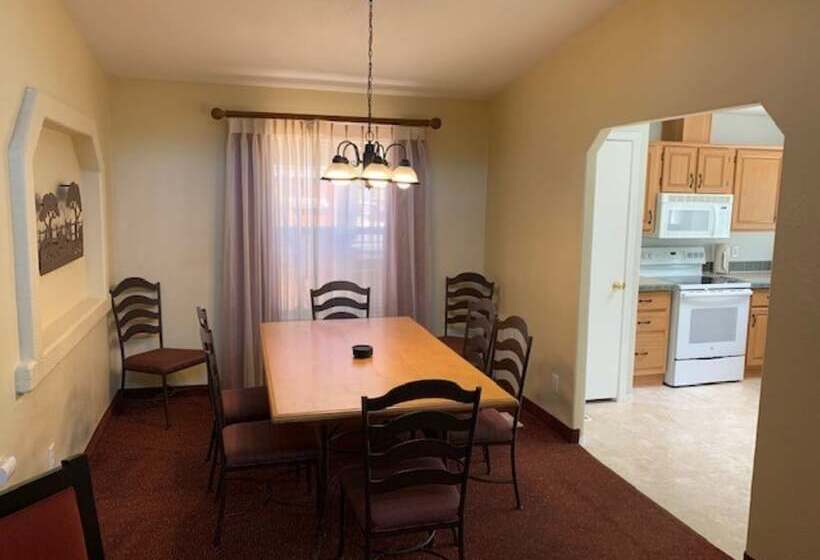 هتل Kohl S Ranch Lodge