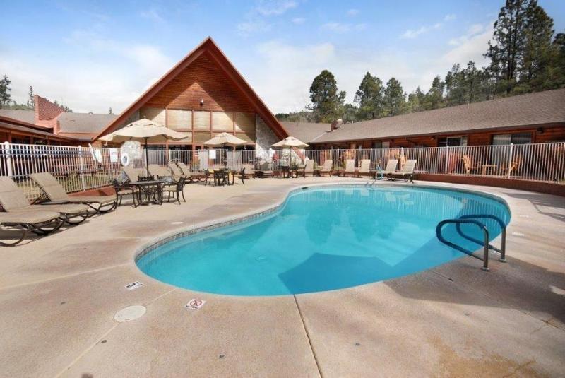 هتل Kohl S Ranch Lodge