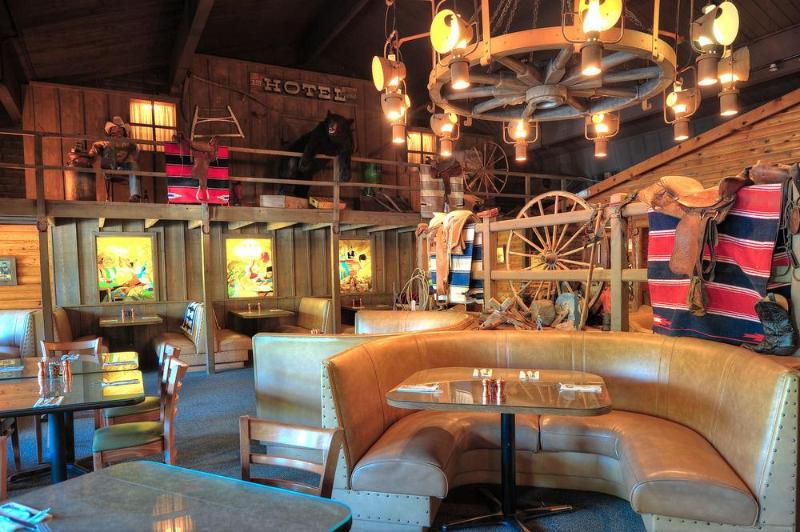 هتل Kohl S Ranch Lodge