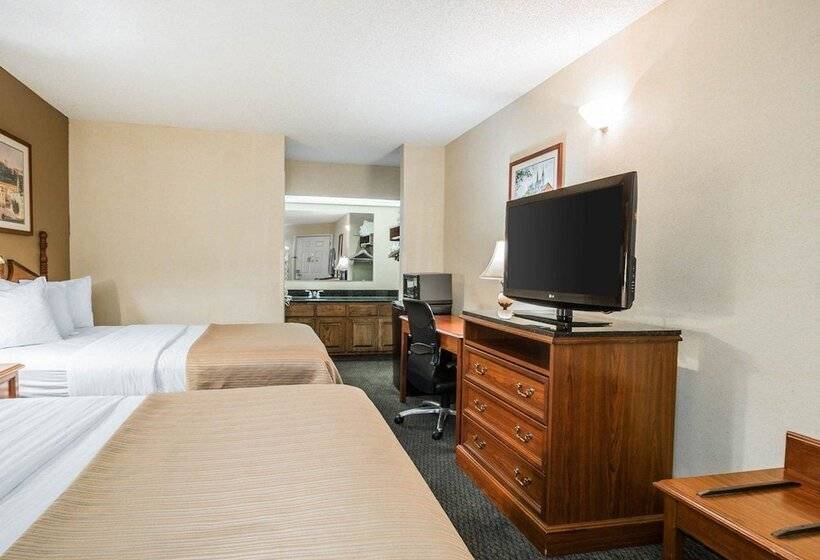 هتل Quality Inn