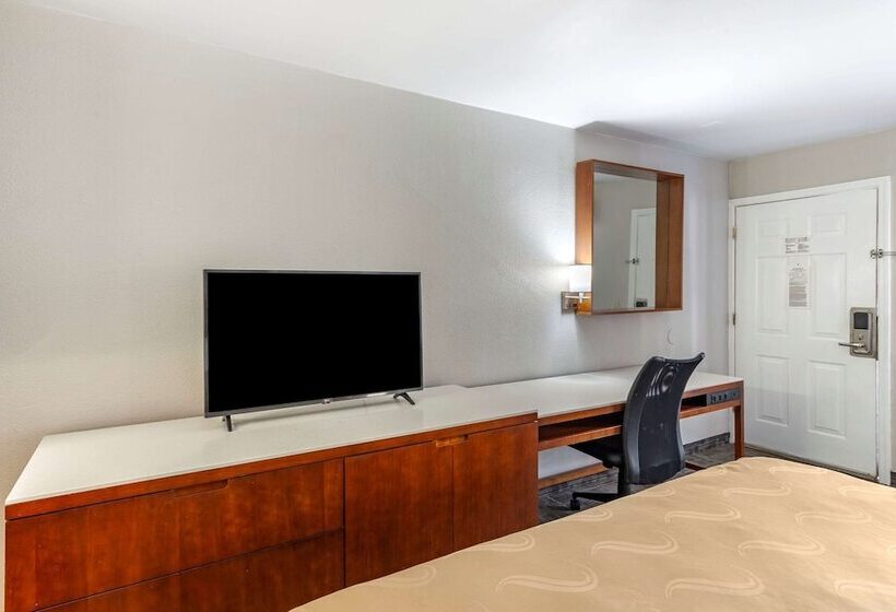 בית מלון כפרי Quality Inn Covington