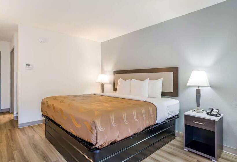 هتل Quality Inn Jacksonville Near Camp Lejeune