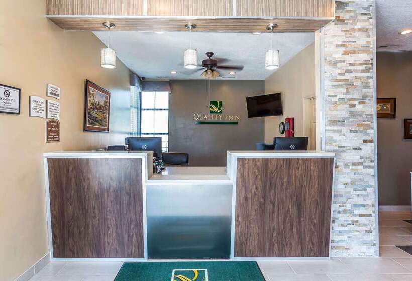 هتل Quality Inn Aberdeen