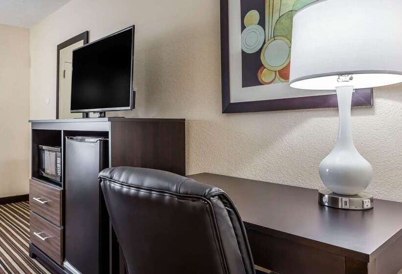 هتل Quality Inn Aberdeen