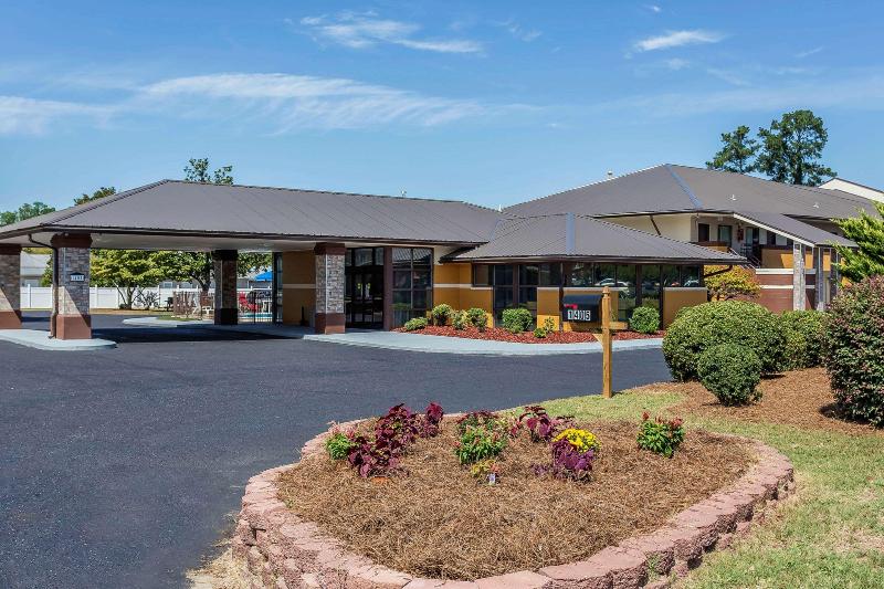 هتل Quality Inn Aberdeen