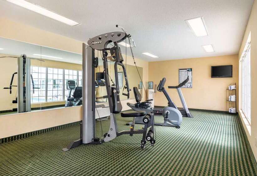 هتل Quality Inn Rome South