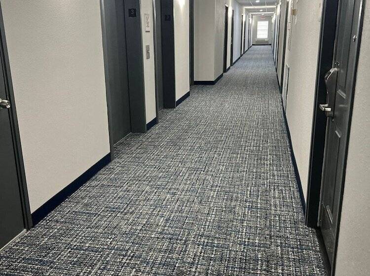 هتل Quality Inn Rome South