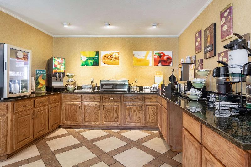 هتل Quality Inn Rome South