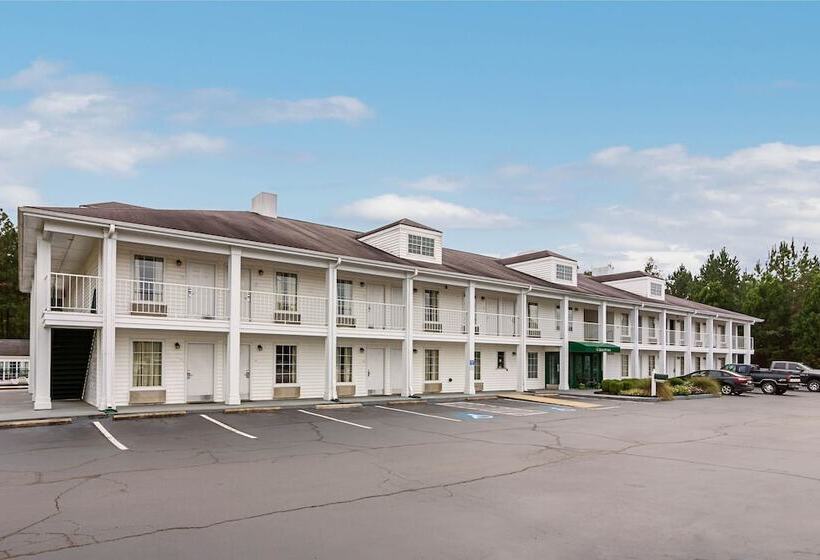 호텔 Quality Inn