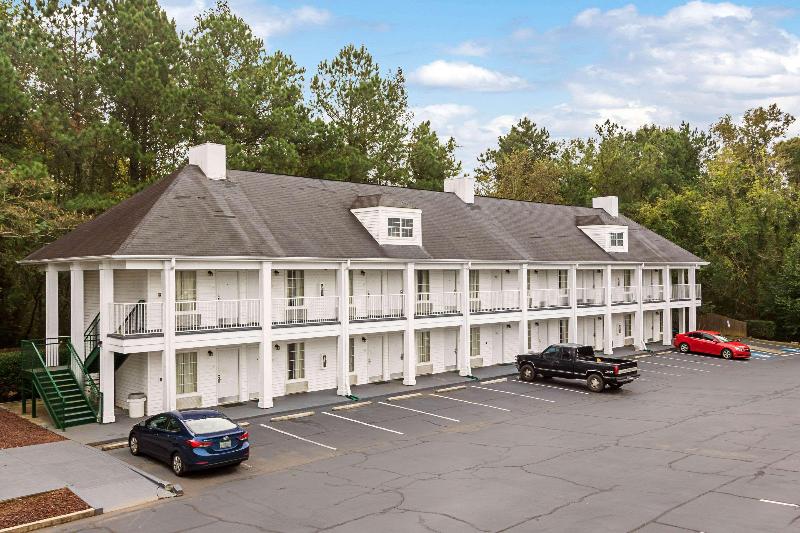 호텔 Quality Inn