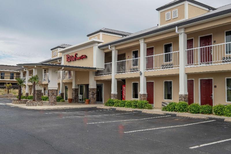 فندق Red Roof Inn & Suites Calhoun
