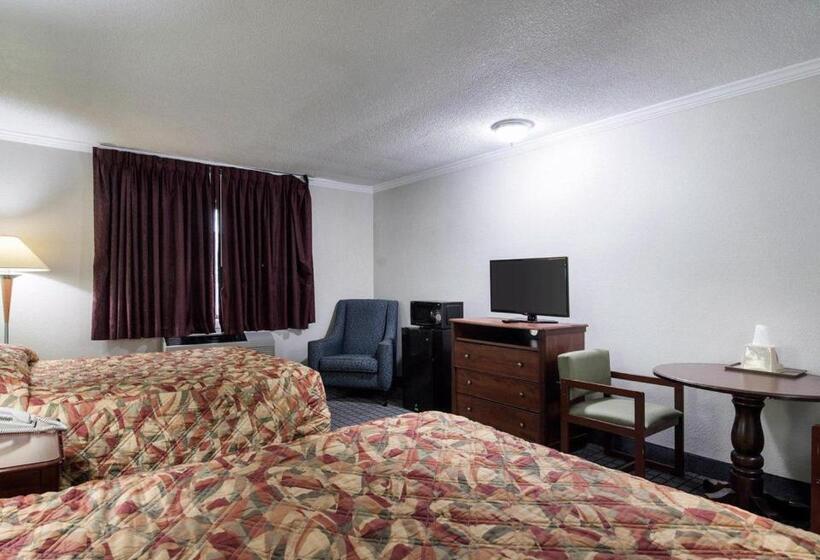 هتل Rodeway Inn
