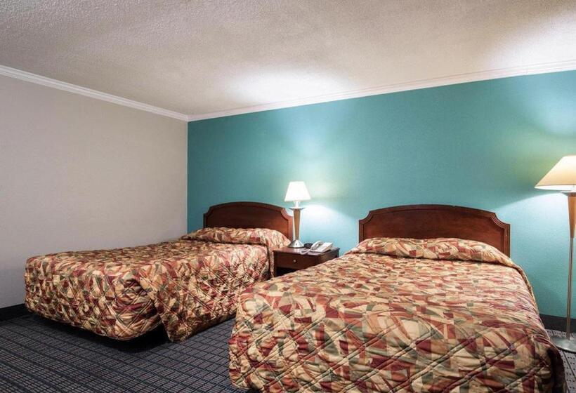 هتل Rodeway Inn