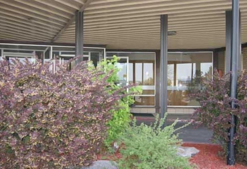 هتل Rodeway Inn
