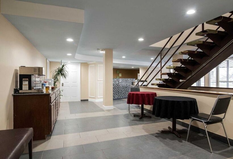 هتل Rodeway Inn