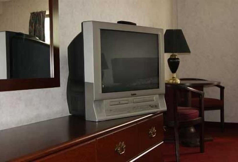 هتل Rodeway Inn