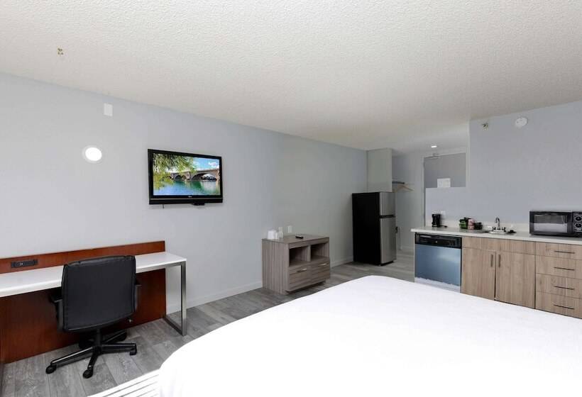 هتل Studio 6 Suites  Lake Havasu City, Az