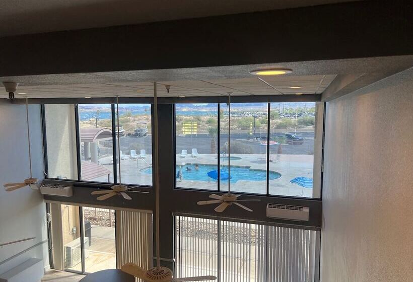 هتل Studio 6 Suites  Lake Havasu City, Az