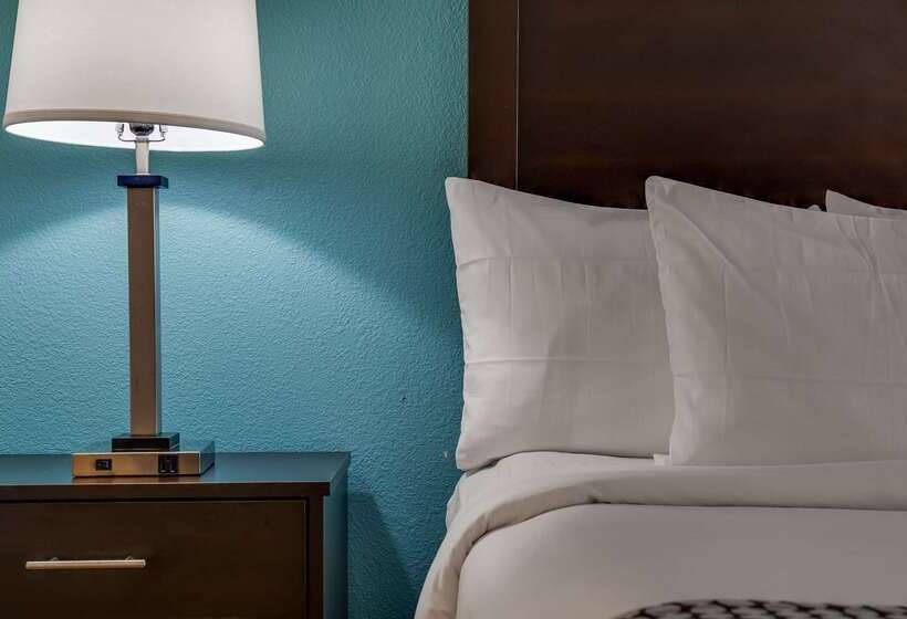 Hotel Surestay Plus  By Best Western Asheboro