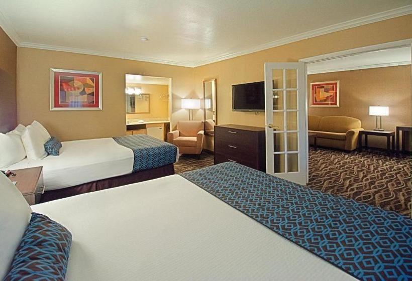 Отель Tempe/phoenix Airport Innsuites & Suites
