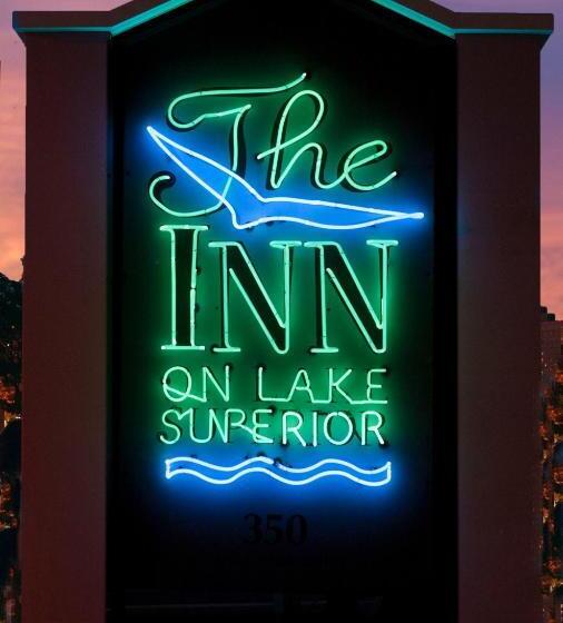هتل The Inn On Lake Superior