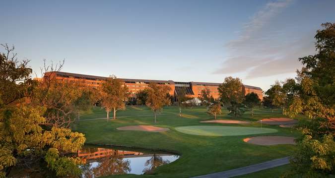 Отель The Inverness Denver, a Hilton Golf & Spa Resort